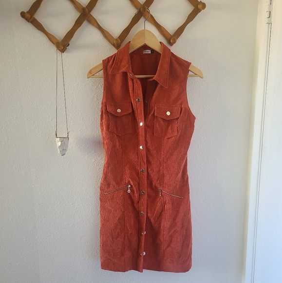 talgui Dresses & Skirts - Talgui rust corduroy button up dress pockets